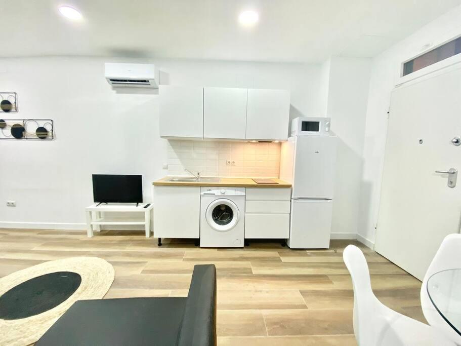 Madrid Rio Amparo Usera Ngoại thất bức ảnh