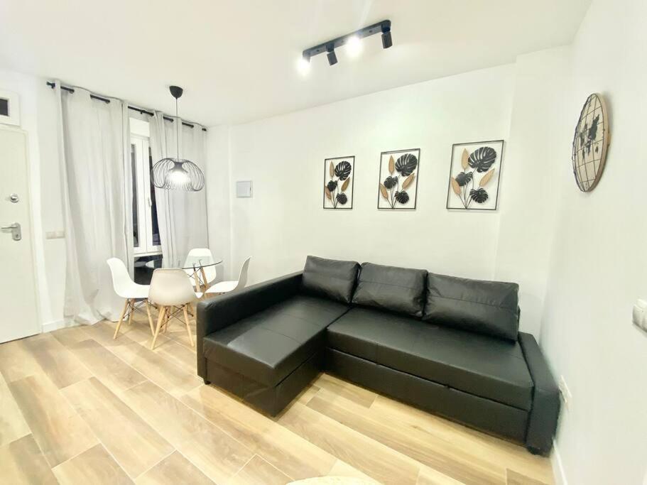 Madrid Rio Amparo Usera Ngoại thất bức ảnh